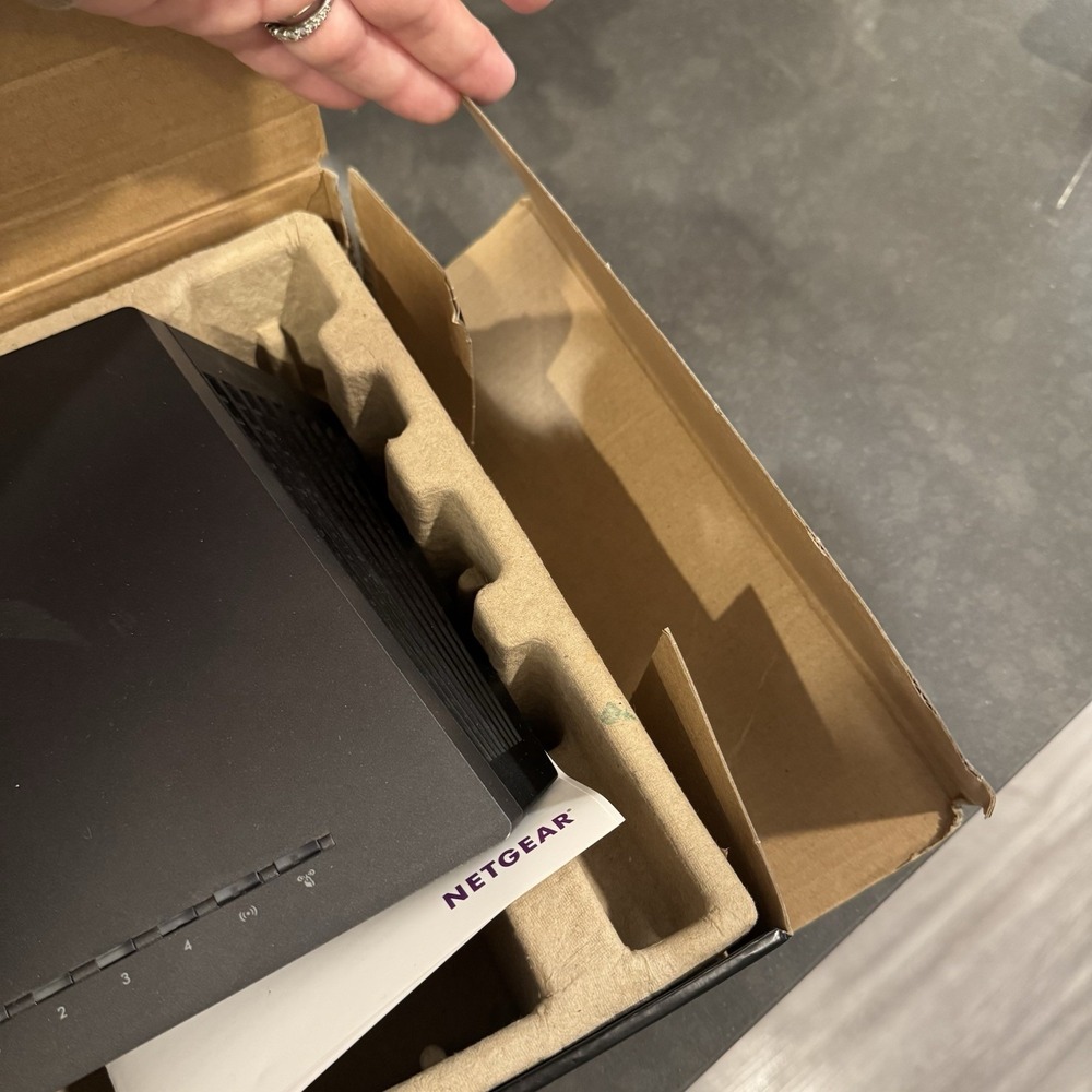NETGEAR Nighthawk R7000 Smart WiFi Wireless Router AC1900 Gaming Streaming OPEN - Picture 10 of 11